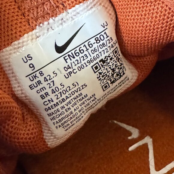 Nike Free Metcon 5 TB in Desert Orange - Picture 7 of 10